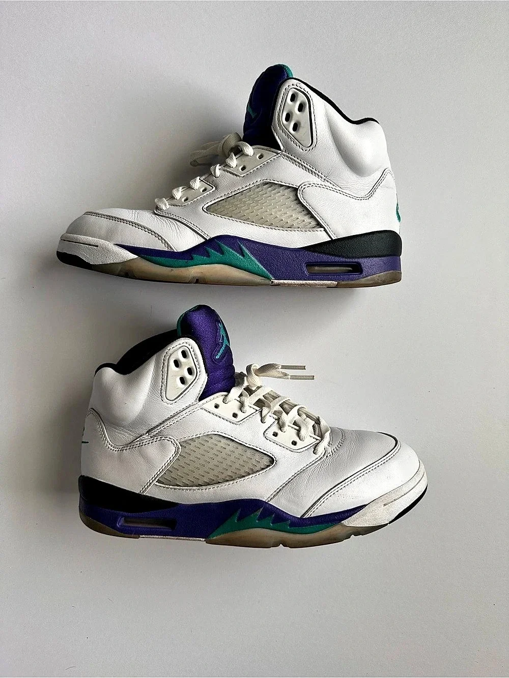 Air Jordan 5 Retro 'Grape' Sneakers White & Purple